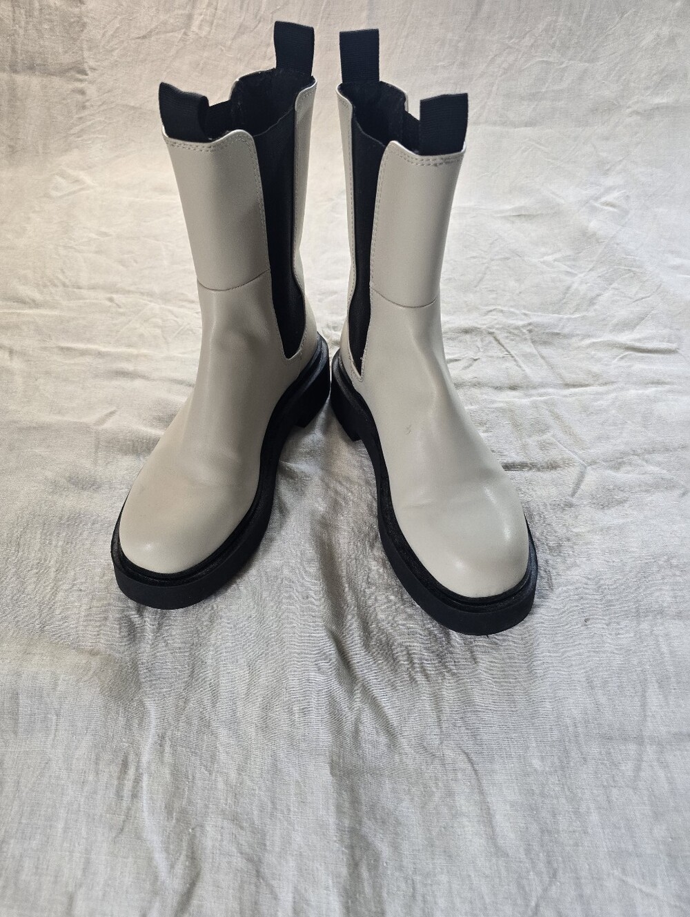 H&M Women Faux Leather High Profile Chelsea Boots Size 10 New